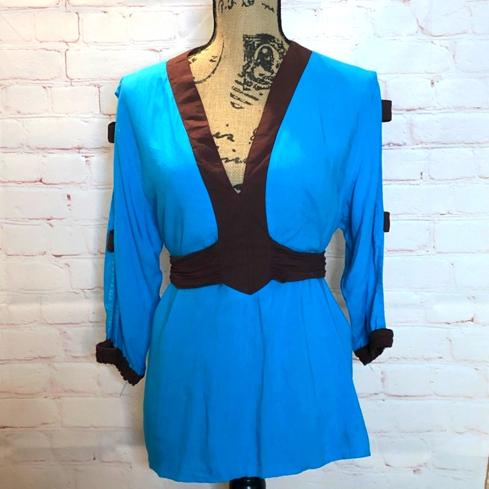 Ciclope Blue Blouse
